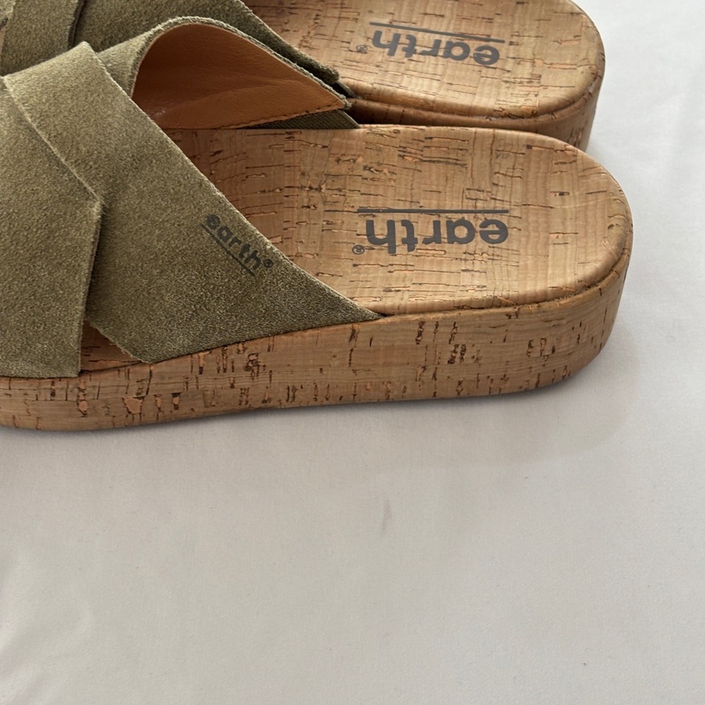 EARTH Scout Women's Size 5.5 Slip-on Platform Sandals Green Leather Comfort - Picture 5 of 8